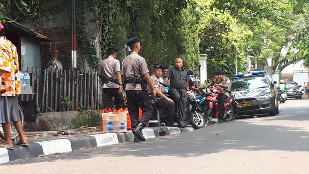 Pengamanan ini dilakukan untuk mengantisipasi gangguan Kamtibmas.