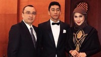 Cowok ganteng ini merupakan anak semata wayang Marini Zumarnis dan Denny Wardhana. Dok. Instagram/daffawardhana