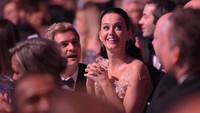 Keduanya tertangkap kamera tengah berdansa bersama pada acara after party Golden Globes. Dok. Getty Images