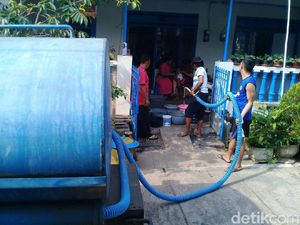 Debit Air Menyusut, Pasokan Air ke Ribuan Pelanggan PDAM Tersendat