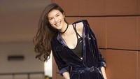 Sui He artis berdarah Cina. kelahiran 23 September 1989 itu kerap tampil di pagelaran busana Chanel, Dior, Hermes dan Ralph Lauren. Dok. Instagram/hesui923