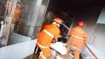 Pabrik Roti dan Toko Percetakan di Cawang Terbakar