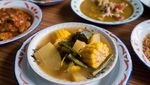 Hangat dan Gurih! Ini Dia Sayur Asem Komplet yang Enak Buat Makan Siang