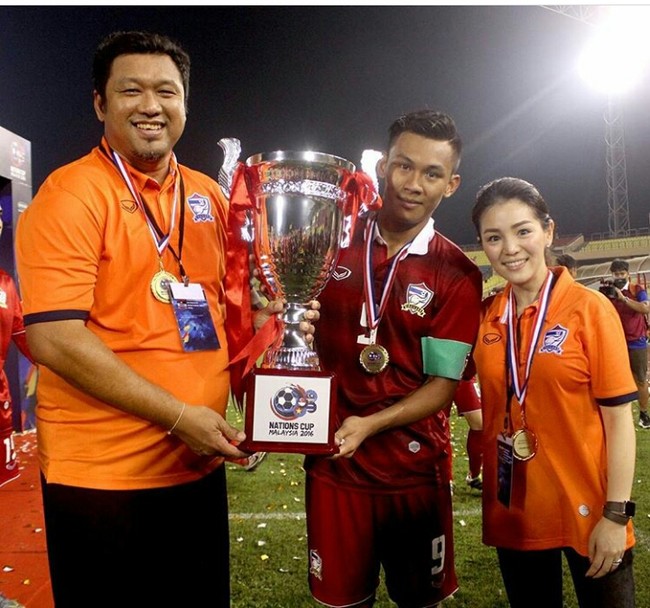 Watanya Wongopasi berhasil membawa Thailand meraih medali emas SEA Games 2017 usai mengalahkan Malaysia dengan skor 1-0 dalam laga final yang berlangsung di Stadion Shah Alam, Selangor, Malaysia. Foto: Istimewa.