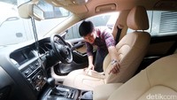 Berdasarkan situs resmi KPK.go.id harga Volkswagen Golf 1.4 tahun 2011 Rp 131.682.000 dan uang jaminan Rp 32 juta. Mobil ini memiliki surat kendaraan STNK dan BPKB.