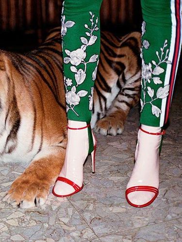 Boots Unik Mirip Kaki Palsu dengan Stiletto Ini Dijual Rp 18 Juta, Minat?