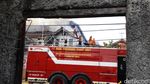 Pabrik Roti dan Toko Percetakan di Cawang Terbakar