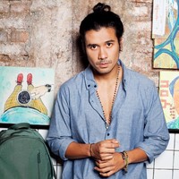 Chicco Jerikho adalah mantan kekasih Laudya Cynthia Bella. Selain tampan, Chiko juga memiliki bentuk tubuh atletis.Foto: Instagram