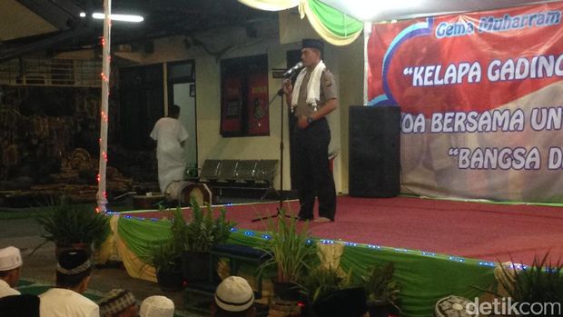 Sambut 1 Muharam, Polisi dan Warga Doa Bersama di Kelapa Gading