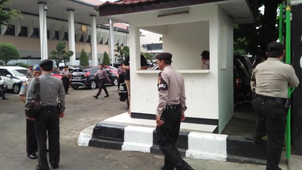 Ada 110 personel gabungan yang dikerahkan berjaga-jaga.