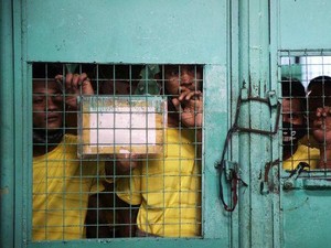 Banyak Tahanan Kelaparan Akibat Pemberantasan Narkoba di Filipina