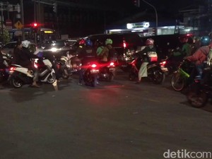 Video Semrawutnya Simpang Matraman
