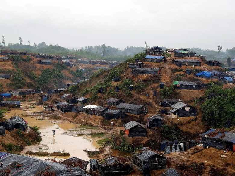 Bangladesh Perluas Kamp Penampungan Raksasa untuk Rohingya Bangladesh Perluas Kamp Penampungan Raksasa untuk Rohingya