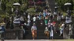 Naik Turun Status Gunung Agung dan Bukti dari Jokowi bahwa Bali Aman