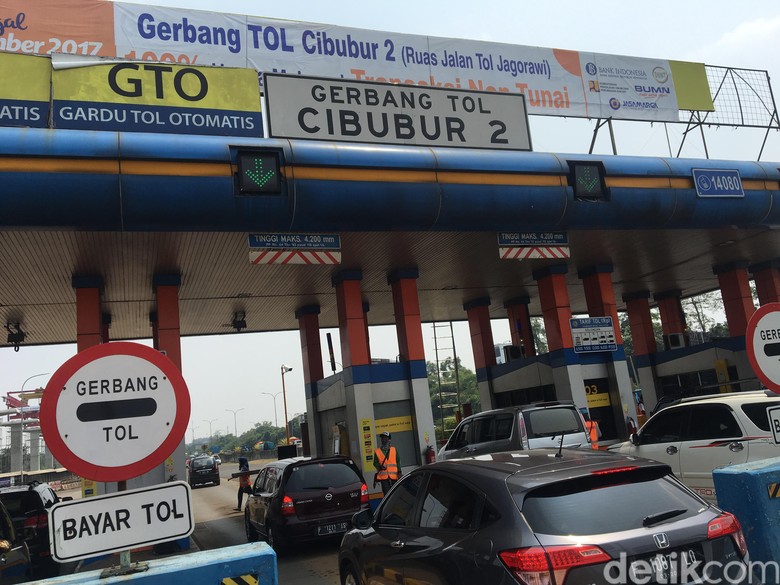  Pintu  Tol Cibubur  Terapkan Ganjil Genap BPTJ Siapkan Bus