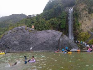 Wisata ke Curug Bidadari Bogor, Catat Jam Operasional dan Fasilitasnya