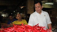 Roem Kono berkeliling Pasar Palmerah, Jakarta, Rabu (20/9/2017).