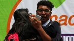 Wajah-wajah Cemas Warga Meksiko yang Diguncang Gempa 7,1 SR