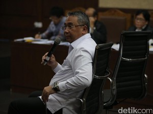 Sidang Suap Opini WTP, Mendes Dicecar Soal Honor Pendamping Desa