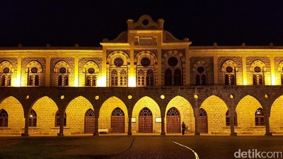 Foto: Stasiun Kereta yang Cantik di Madinah