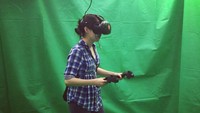 Alat virtual reality bisa beragam bentuk, namun pada dasarnya mereka berfungsi untuk memberikan input sensoris. Dengan demikian seseorang dapat merasa berada di dunia yang lebih luas. Foto: Instagram