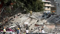 Korban tewas lainnya berasal dari Puebla, yang terletak dekat pusat gempa, dari Mexico City dan dari negara bagian Meksiko, sebelah barat ibu kota. Foto: REUTERS/Ginnette Riquelme