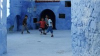 Penduduk hidup tentram di kota eksotis ini. Mereka sangat ramah kepada para wisatawan dan suka menolong wisatawan bila kesulitan (David Perry/BBC Travel)
