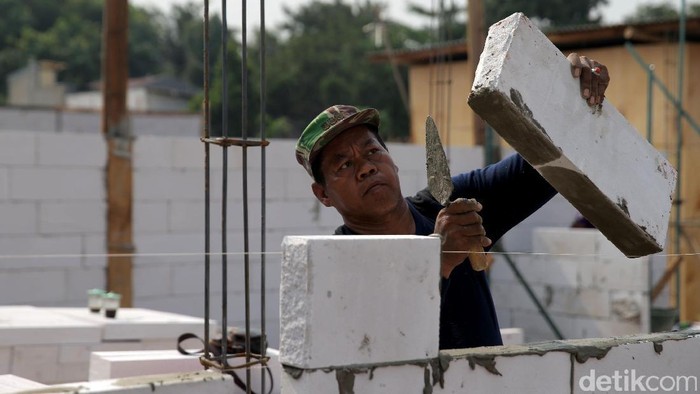 Persatuan Peruhaan Real Estate Indonesia terus meningkatkan target jumlagh rumah setiap tahunnya guna mengejar target 1 juta rumah yang dicanangkan pemerintah.