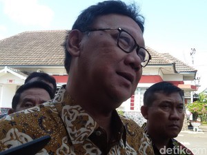 Soal Nobar Film G30S/PKI, Mendagri: Saya Ikut Pak Jokowi Saja