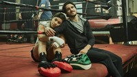 Model lainnya, Gina Rodriguez mengaku dengan boxing ia menemukan kekuatan jiwa. Dengan tinju, ia belajar untuk mempercayai dirinya sendiri untuk menghadapi setiap masalah yang ada. (Foto: Instagram @hereisgina)