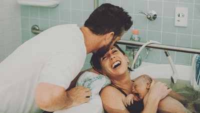 Foto: Adem! Senyum Bahagia Seorang Ibu Setelah si Kecil Lahir