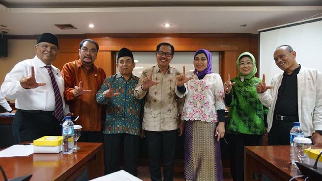 Pengelola dana valas di malaysia