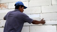 Persatuan Peruhaan Real Estate Indonesia terus meningkatkan target jumlah rumah setiap tahunnya guna mengejar target 1 juta rumah yang dicanangkan pemerintah.