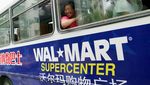 Lihat Uniknya Suasana Supermarket di China yang Ramai Ini