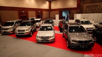 Begini suasana lokasi pelelangan mobil sitaan KPK di JCC, Jakarta, Kamis (21/9/2017).