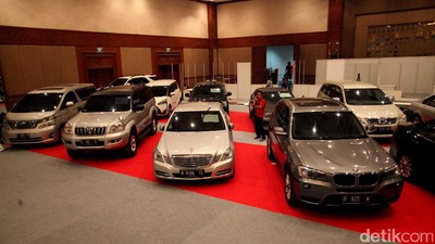Jelang Pelelangan, Ini Deretan Mobil dan Motor Sitaan KPK