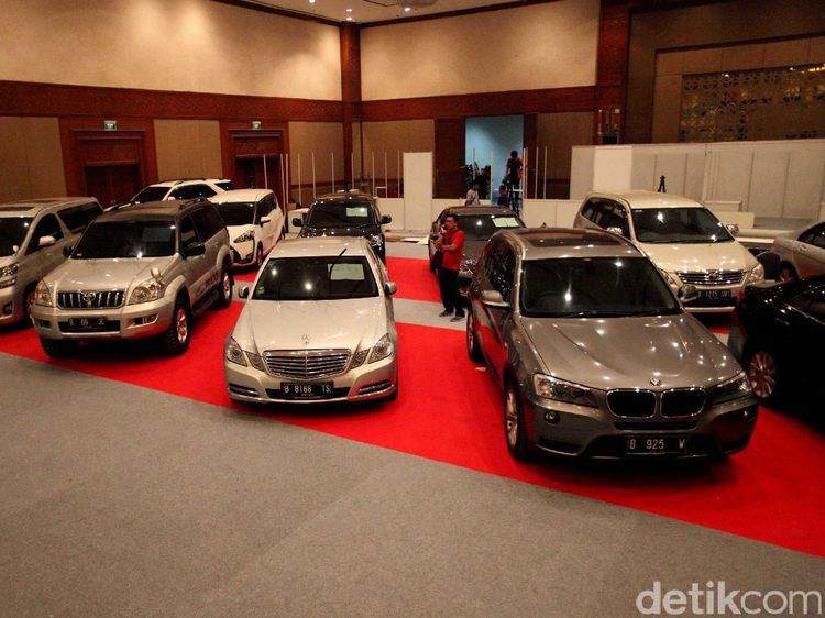 Jelang Pelelangan, Ini Deretan Mobil dan Motor Sitaan KPK