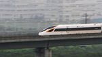 Foto: Wow! China Luncurkan Kereta Peluru Tercepat