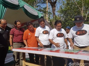 Anak Badak yang Ditemukan di Ujung Kulon Diberi Nama Gelar Raja