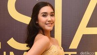 Artis muda Luna Shabrina tampak mempesona nih. Foto: Noel/detikHOT
