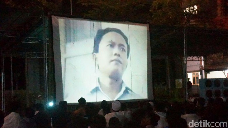 Pemutaran Film G30S/PKI di Trenggalek Ditonton Ribuan Orang