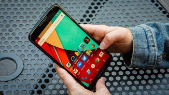 Nexus 6 adalah perangkat Nexus bikinan Motorola yang dirilis pada 15 Oktober 2014, dengan OS bawaan Android 5.0 Lollipop. Foto: Istimewa