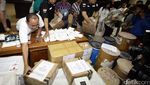 Bareskrim Gelar Barang Bukti Jutaan Pil PCC