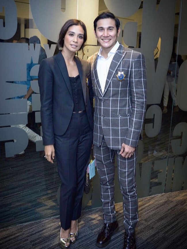 Vino G. Bastian dan Marsha Timothy pasangan yang satu ini bertemu saat beradu akting di Film Televisi (FTV). Setelah setahun pacaran, Vino dan Marsha menikah pada 20 Oktober 2012. Foto: Instagram