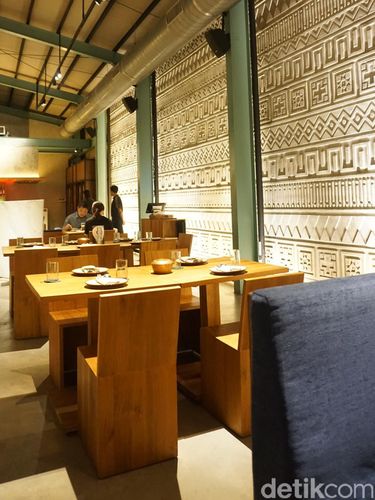 Lezatnya Menu Nusantara Kebarat-baratan di Kaum Jakarta