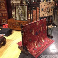 Berkat upayanya dalam melestarikan kain batik, Hartono pernah dianugerahi penghargaan Upakarti oleh Presiden ke-6 RI Susilo Bambang Yudhoyono pada 2011 lalu.Foto: Daniel Ngantung/Wolipop