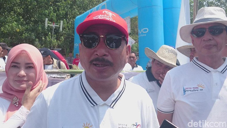 Menpar Arief memberi keterangan kepada media (Muhammad Iqbal/detikTravel) Menpar Arief memberi keterangan kepada media (Muhammad Iqbal/detikTravel)