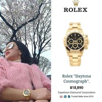 Rolex Daytona Cosmograph berwarna emas Rp 245 juta. Foto: Instagram/fashionsyahrini