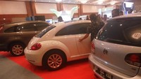 KPK melelang barang-barang rampasan dari koruptor, dari mobil mewah hingga motor sport. Foto: Faiq Hidayat/detikcom