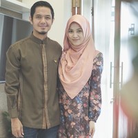 Alyssa Soebandono dan Dude Harlino meraka merupakan salah satu pasangan yang paling romantis. Tak perlu pacaran terlalu lama, keduanya memutuskan untuk menikah pada 22 Maret 2013. Foto: Instagram